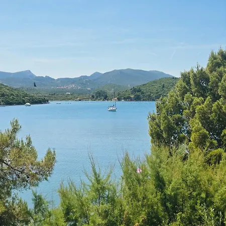Luna Peljesac Dubrava