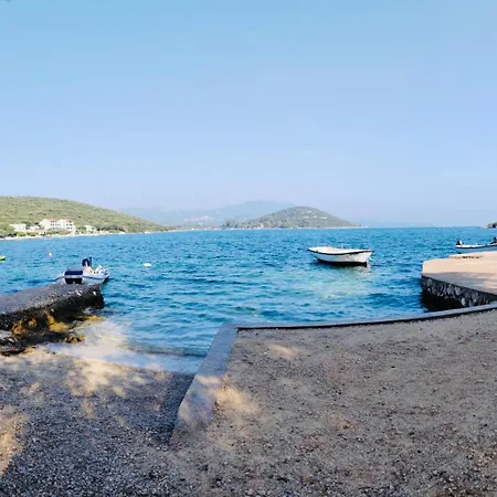 Luna Peljesac Apartment *