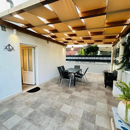 Luna Peljesac Apartment